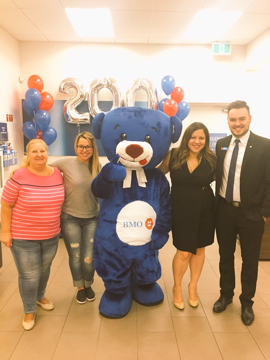 BMO Dufferin Mall bicentennial celebration #bmo200 #bmobear #proudtoworkatBMO #birthday #dufferinmall <a href="/POliveiraRVP/">Paula Oliveira</a>
