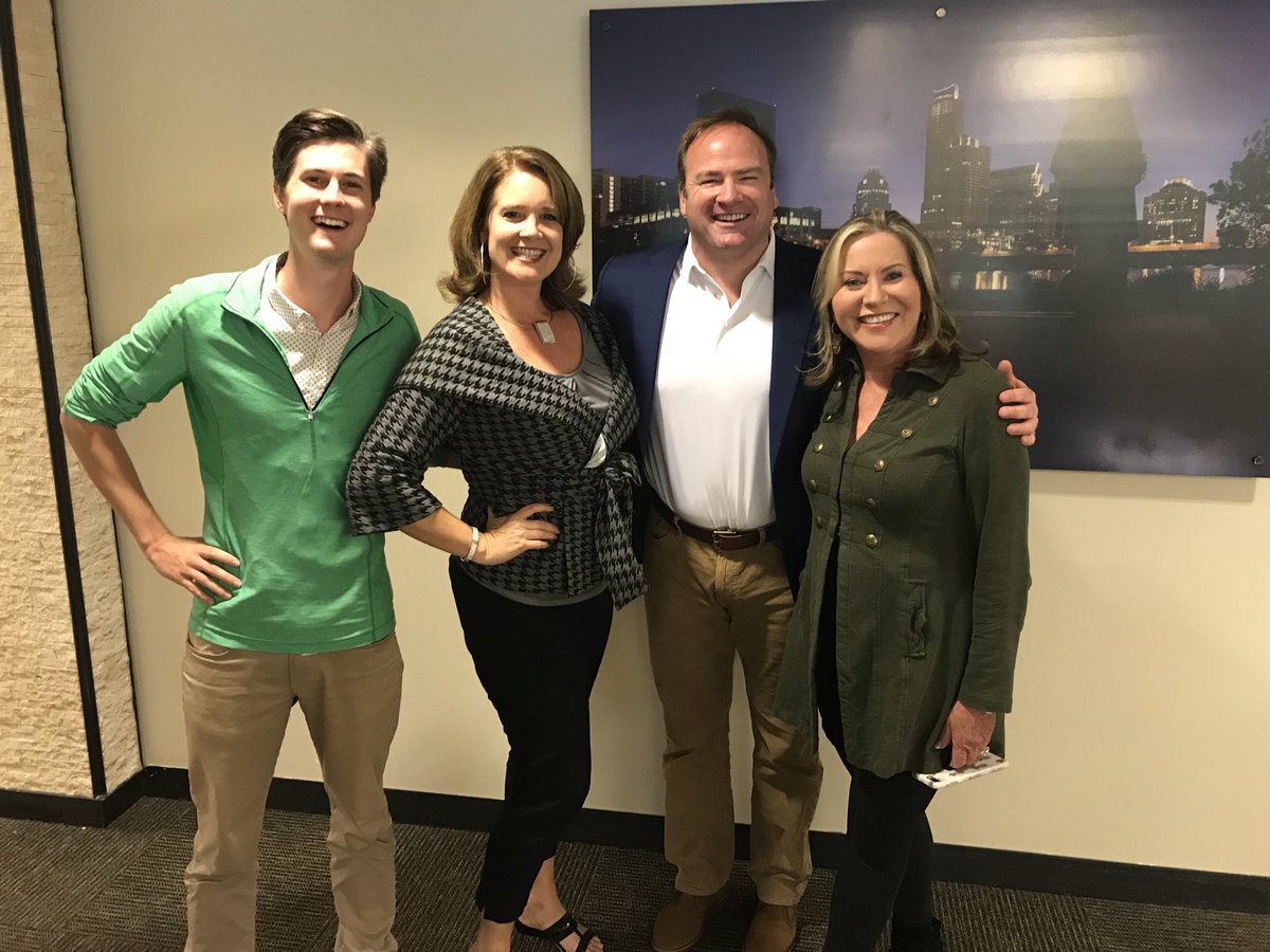 MelanieKenneman's tweet photo. KW CEO John Davis in the house at swmc!! https://t.co/Zcbbf73C9w- promo code SWMC and come hang in our kw vip area for the newest fest! https://t.co/nPXLIplMpH