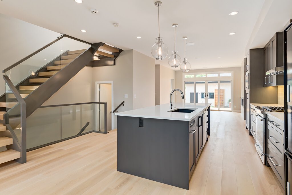CDLcalgary's tweet photo. In ❤️ with the finished result of this project for Executive Homes
___
Hardwood • Capilano Heights by TRC
#yycdesign #yycliving #yycnow https://t.co/OWDeDKdaVZ