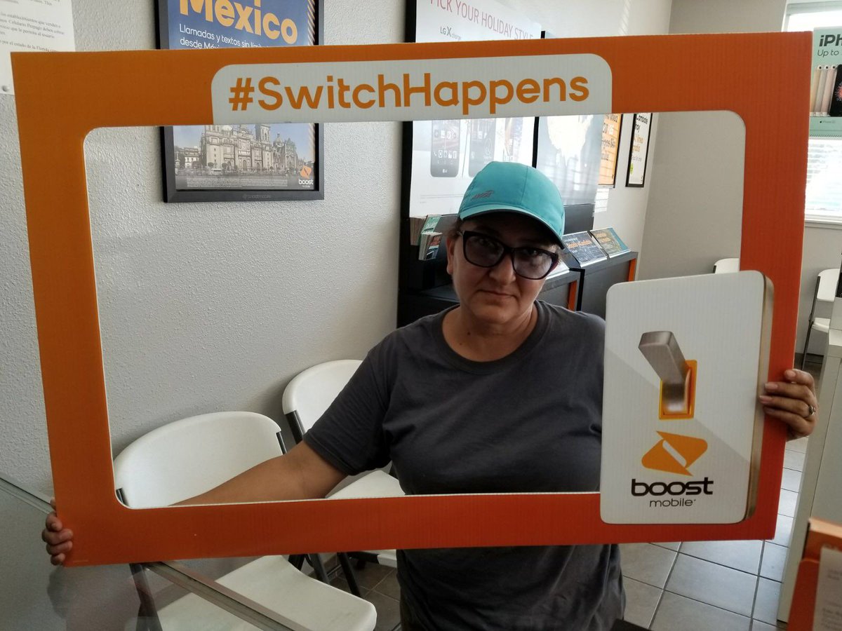 RealBoostApopka's tweet photo. #ByeMetroPCS➡️ 📱📱📱@BoostMobile ➡️3lines🔥
#SwitchHappens
@carloscaceresFL @gfresse 
@giancarlocv77 @VictoriaVIP22 #apk
#LYCWireless #Teamwork https://t.co/S7Us8Cwzfx