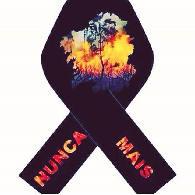 Mi ❤️está en #Galicia.Siento mucha tristeza por este desastre.Nadie tiene derecho a adueñarse de nada,ni de nadie..