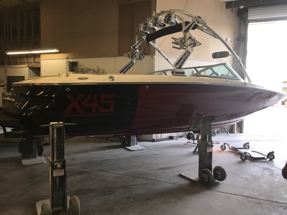 McCartyMarine49's tweet photo. #Mastercraft a little bottom repair https://t.co/xBCHZgDarM