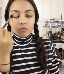 app_glance's tweet photo. In honor of fall rearing its head, here's @gabizacche's go-to fall makeup. Who doesn't love a good fall palette? https://t.co/49yRv1GKaJ https://t.co/4tp1zA8WpO