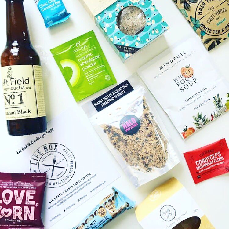#healthysnacking #postpartum done right by <a href="/purearthlife/">Purearth</a> founder Angelina with her October #Lifebox get yours👉🏻 bit.ly/chooseyourLB