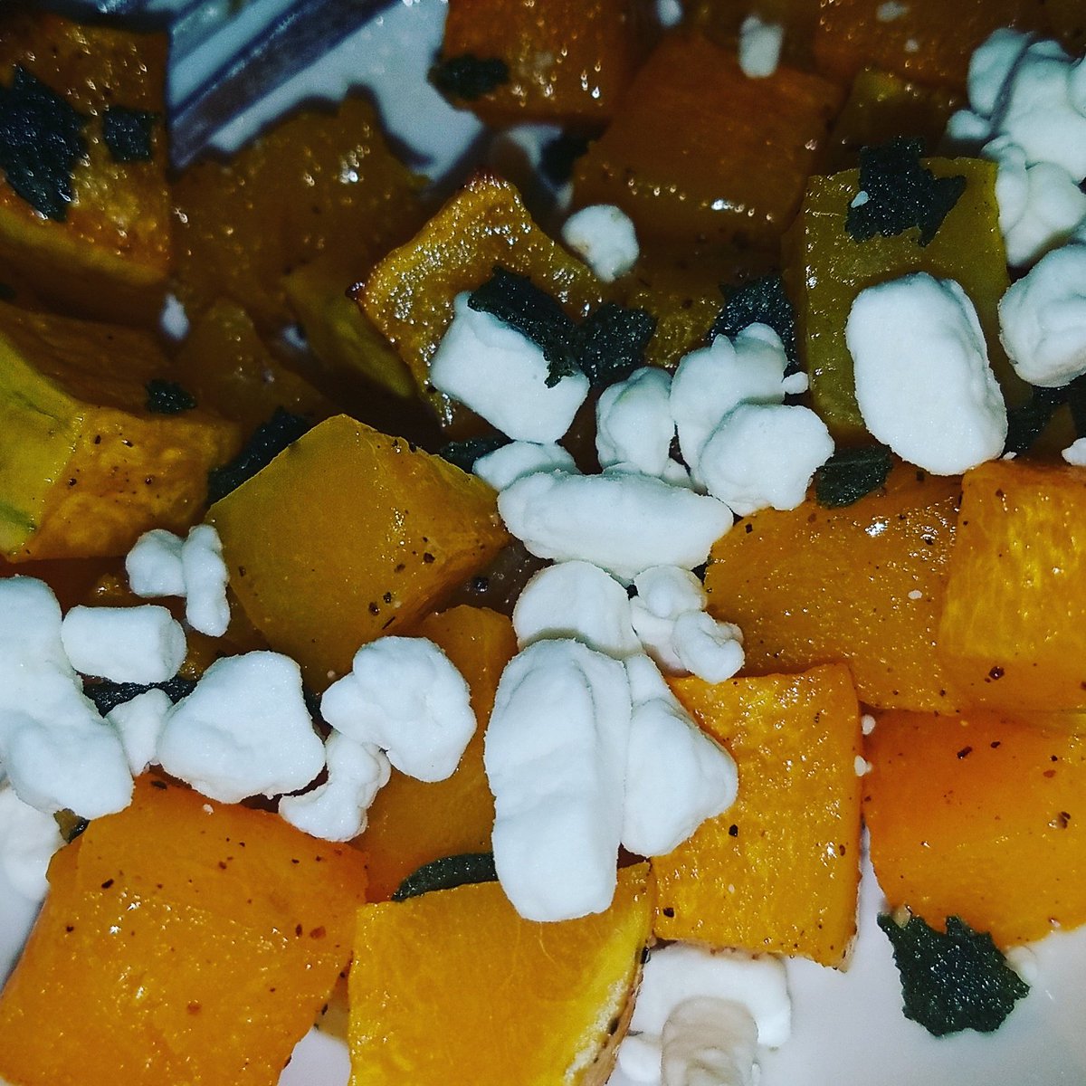 StephKoerb1's tweet photo. #ButternutSquash #roastedsage #goatcheese https://t.co/nlHFlyRyXz