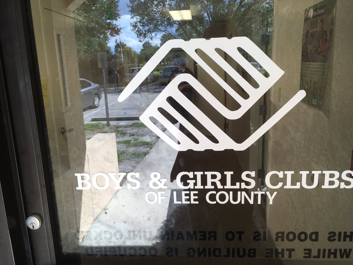 drugfreeswfl's tweet photo. #refuse in Lehigh Acres! @BoysAndGirlsLee @floridasadd @saddclubcchs @CFBHNetwork #fadaa @busey @RotaryFortMyers https://t.co/NuR8yt0s1d