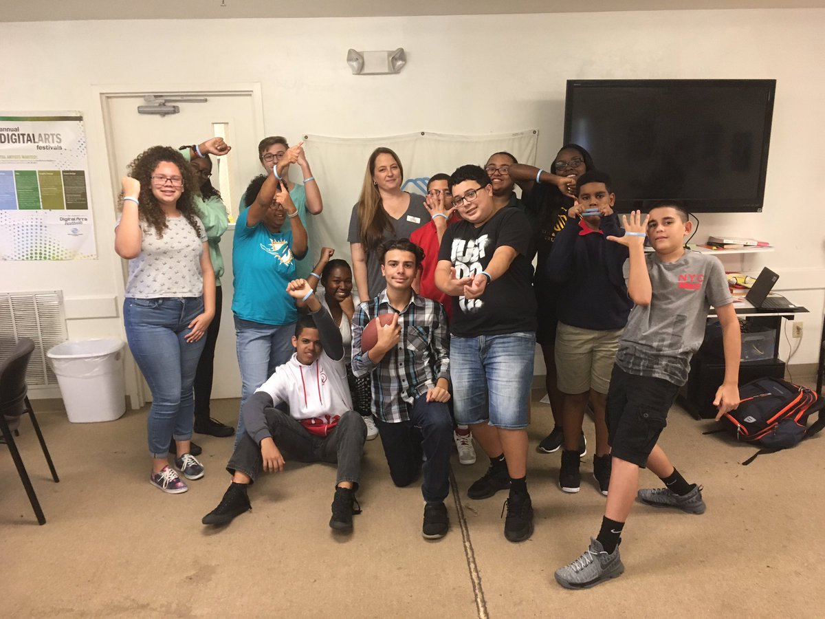 drugfreeswfl's tweet photo. #refuse in Lehigh Acres! @BoysAndGirlsLee @floridasadd @saddclubcchs @CFBHNetwork #fadaa @busey @RotaryFortMyers https://t.co/NuR8yt0s1d