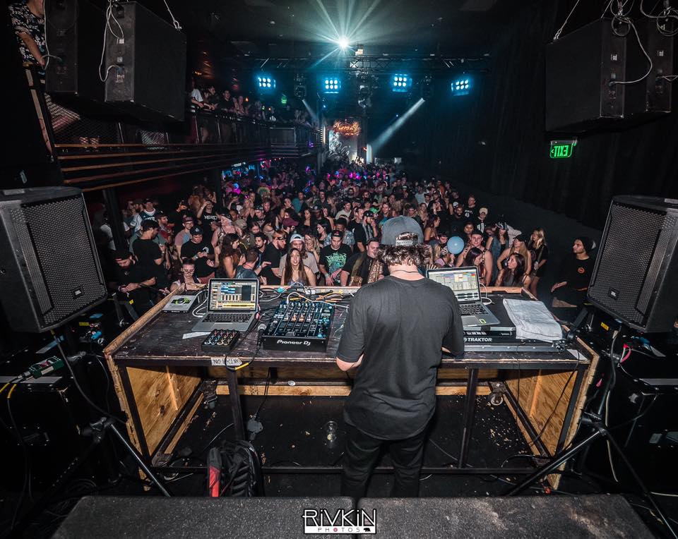 hodis's tweet image. TOMORROW NIGHT!
Who's joining us for #ReTurnTuesdays? Don't miss #CharlestheFirst w/ #Crimbrule, #Bankaji &amp;amp; #RaveBooty at Hodi's Half Note.