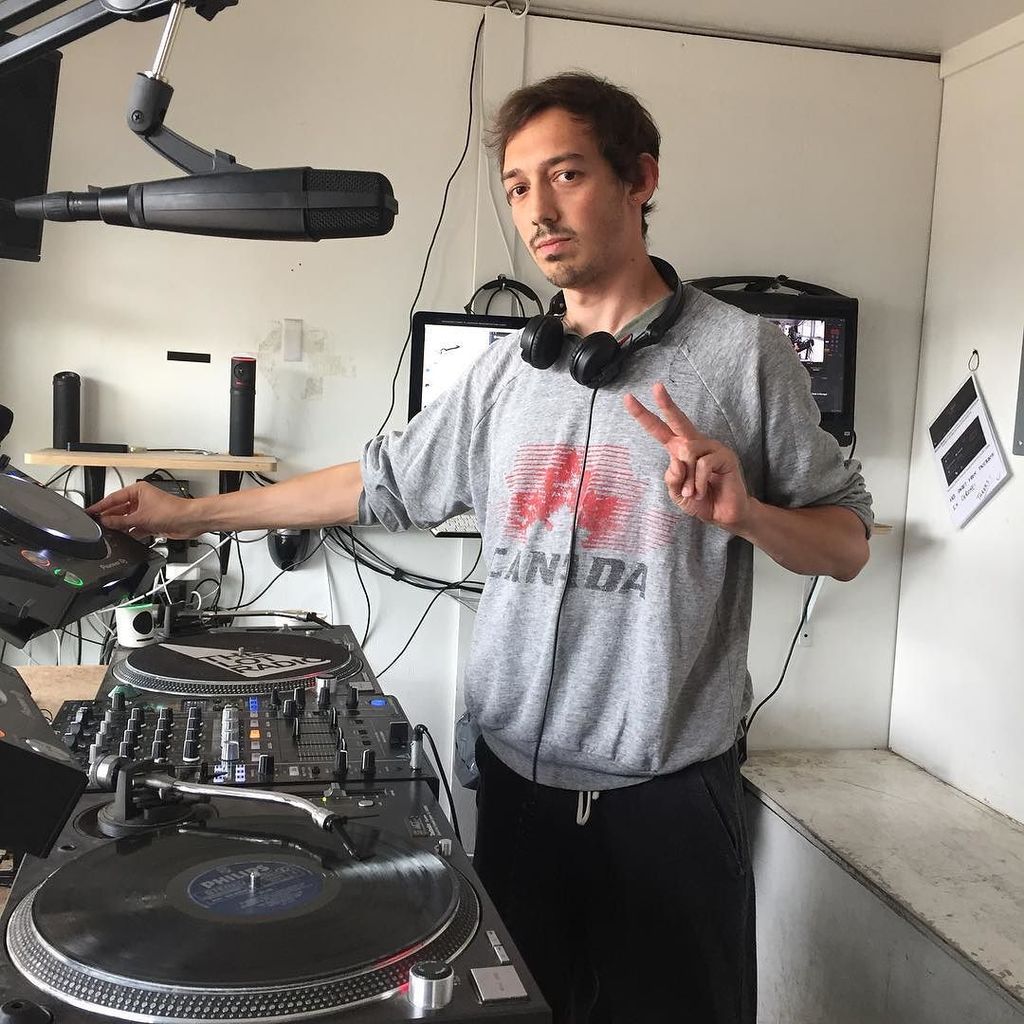 TheLotRadio's tweet photo. DJ python and Friends until 4! | https://t.co/ZclHMUke78 https://t.co/6LkVfDG5Jd https://t.co/TqATrDOKgN