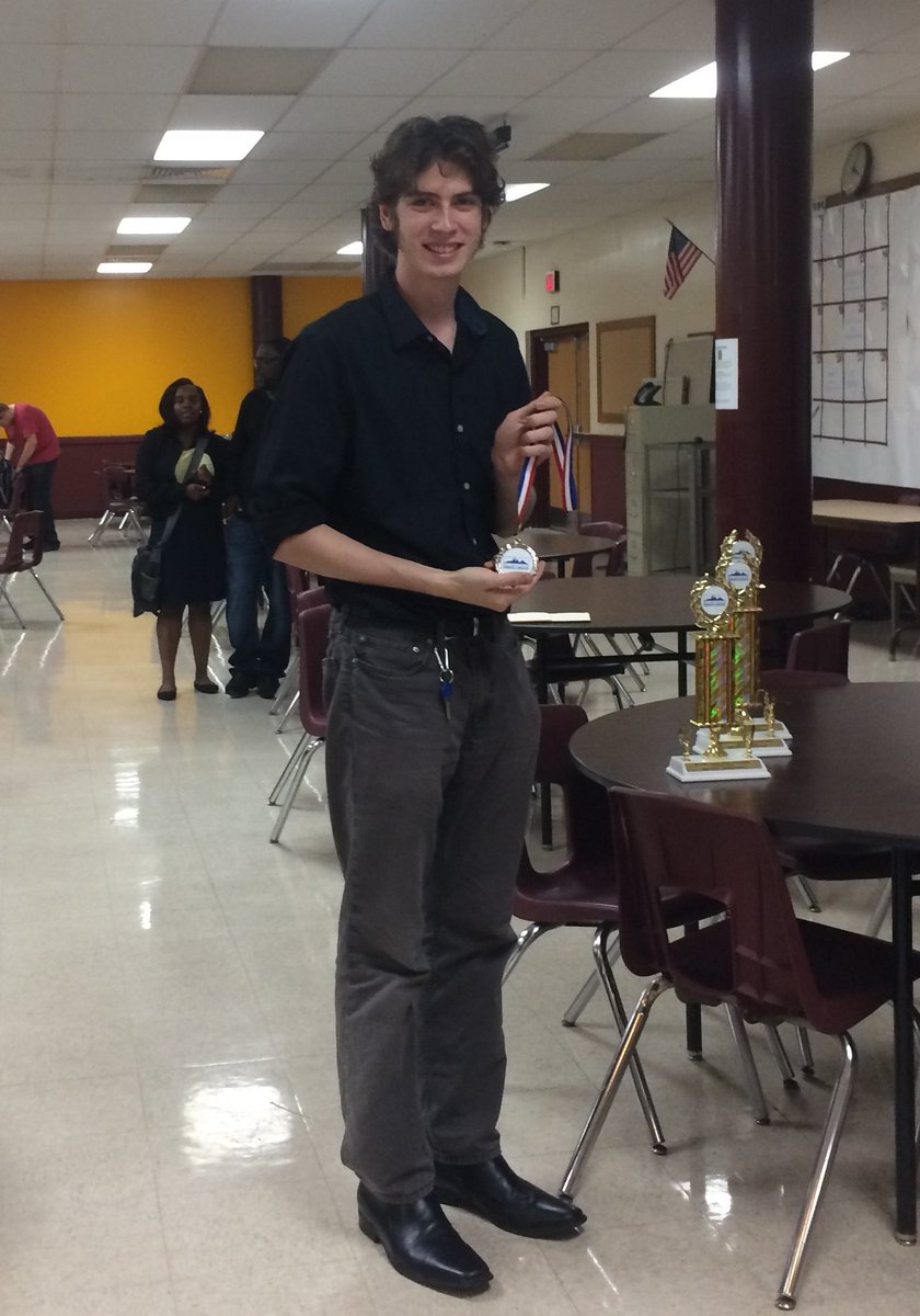 MkeDebate's tweet image. Thank you to the @MilwaukeeMPS and other local schools for competing at our second tournament of the year at @westalliswigov's Central HS.