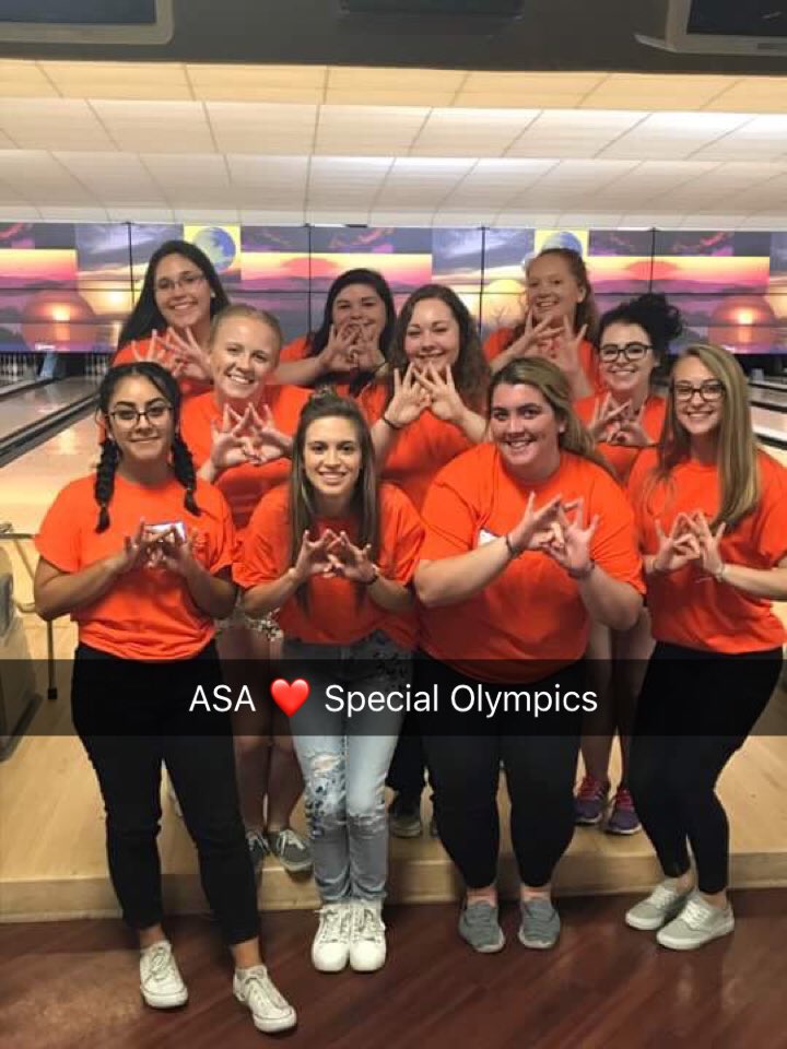 k_flanagan8's tweet photo. Interested or ever thought about joining Greek life @ CSU? Alpha Sigma Alpha wants to meet you! DM me for more details🐞 #liveASA https://t.co/OAld7TmDN3