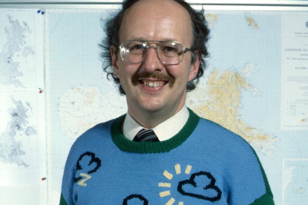 007chalmers's tweet photo. @MW_Podcast @metoffice @alexdeakin Poor Micheal Fish he was only reading what he was told! #lovethejumperfish https://t.co/zNoW50xxKU