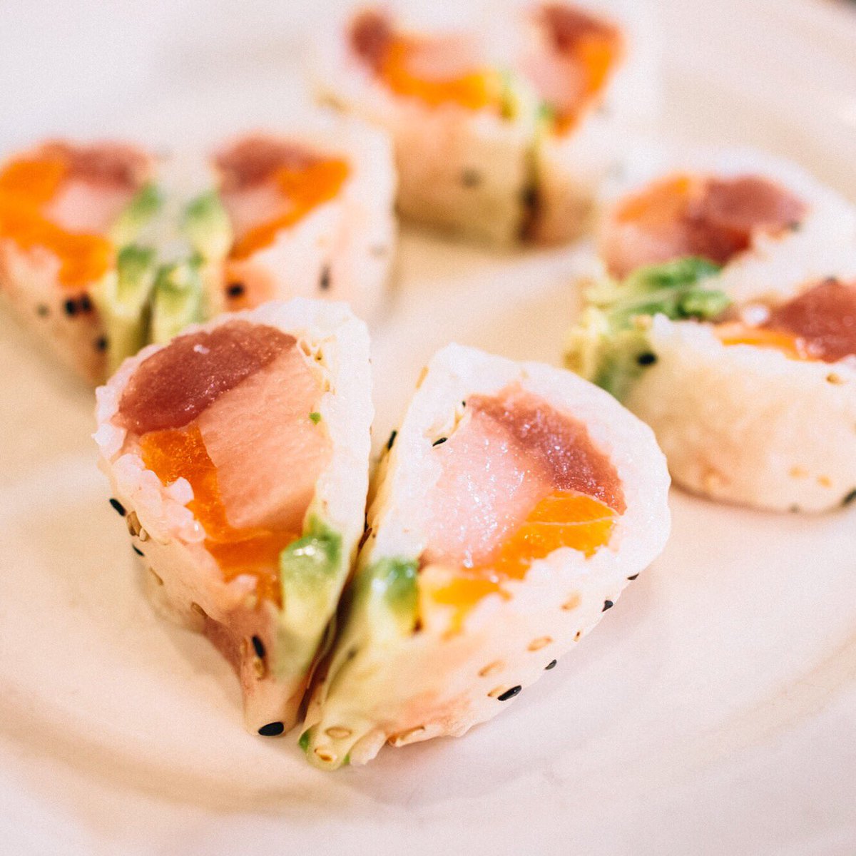 BluePointGrill1's tweet photo. Perfect night for 🍣 Mondays newest addition:  Fall in Love Roll. #eatwellprinceton https://t.co/vNSBjgVQIi