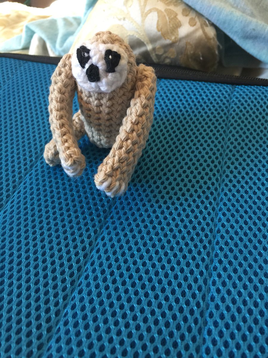 craftyarning's tweet image. My first #amigumari creation is this sloth