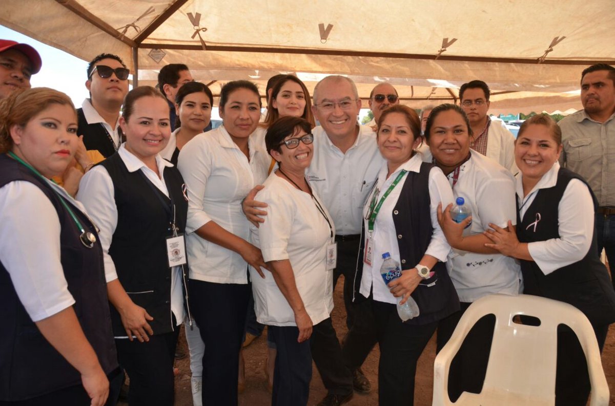ssaludsonora's tweet photo. En #BenitoJuárez inicia la construcción del Centro de Salud, el Secretario @gilbertoungson coloca la primera piedra. @claudiapavlovic https://t.co/bPj1t3CxOG