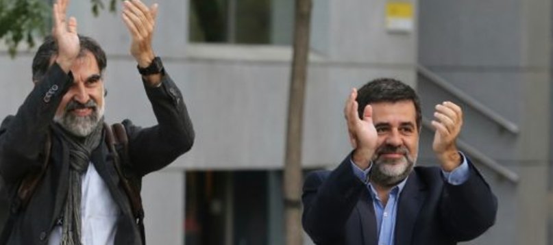 Carles_Torner's tweet photo. J. Sànchez and J. Cuixart imprisoned. We have political prisoners in Europe again. For peaceful demons. Shame to the Spanish judiciary. https://t.co/C9UazmWd3T