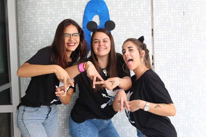 opapocrlh's tweet photo. Sobre o 1° dia de campanha !!
VotA A 🐺
#AteUivAs 
#Auuuuuuh 🐺 https://t.co/QroSkT0tLA