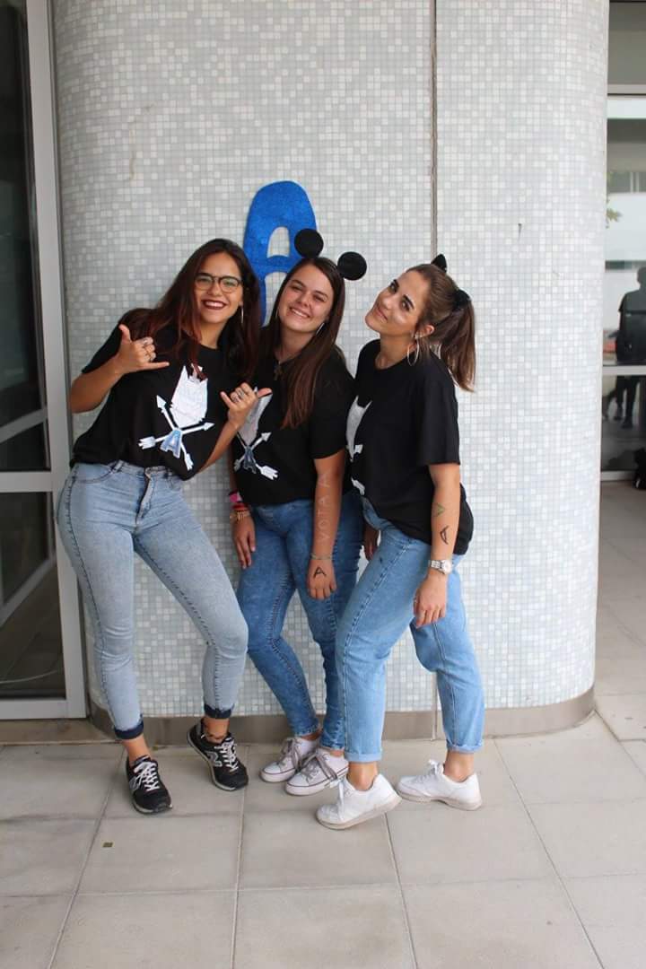 opapocrlh's tweet photo. Sobre o 1° dia de campanha !!
VotA A 🐺
#AteUivAs 
#Auuuuuuh 🐺 https://t.co/QroSkT0tLA
