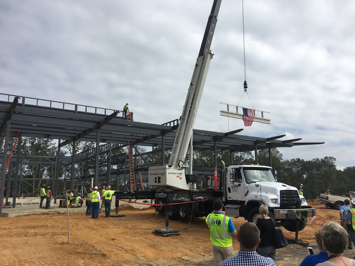 HGOR_ATL's tweet photo. @LanierTech seeks to re-envision what a technical college can be.  Watching the vision come to life at the topping out ceremony. #FinalBeam https://t.co/OxsVzUZchr