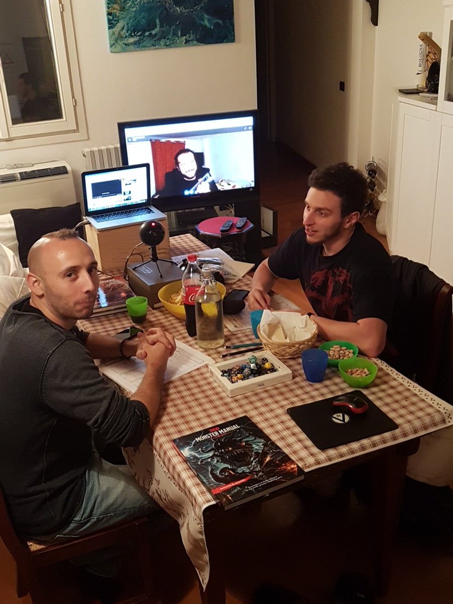 tycoons3dragons's tweet photo. Tutto pronto per il 9° Episodio di #Coloni! Tra poco in diretta! #ildisagiodegliassenti @oOSallaOo @GB_Wotan #dungeonsanddragons https://t.co/3YFM7xya7F