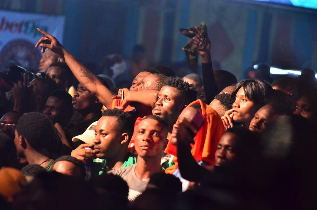 InsideMainland's tweet photo. Not only did the fans win amazing prizes, they had a one in a lifetime fun as it was non stop music #FelabrationwithLegend #TheLegendLivesOn https://t.co/96I8qfC1qU
