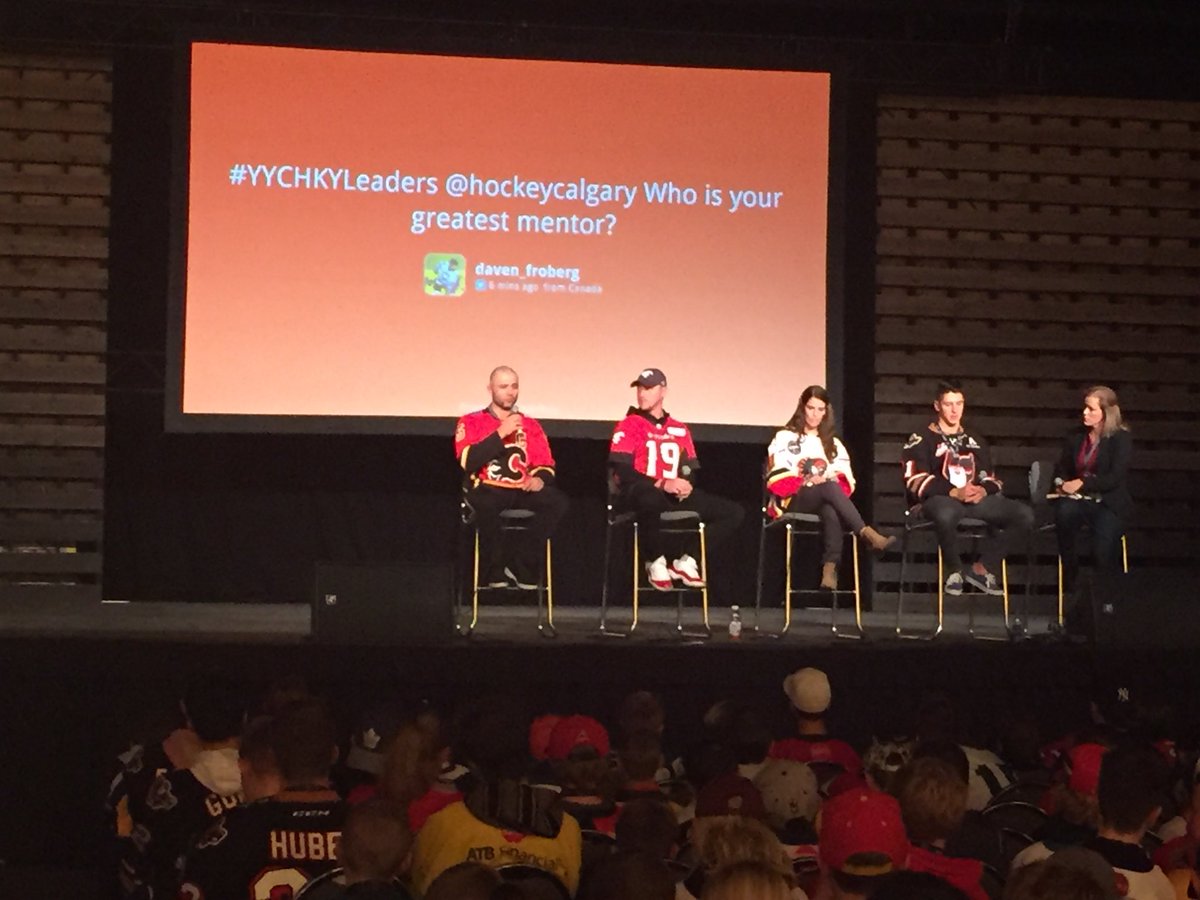 #Flames captain <a href="/MarkGio05/">Mark Giordano</a> speaking to 800 minor hockey players on the importance of being a good leader on and off the ice. #YYCHKYLeaders