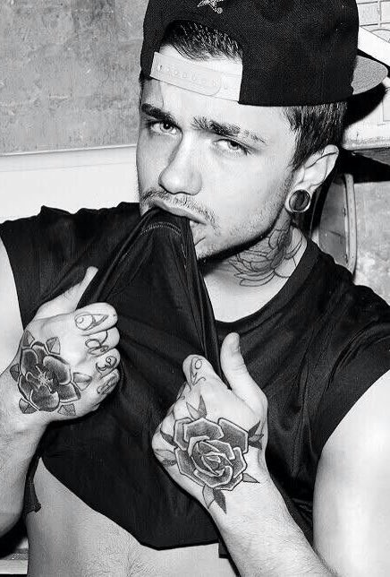 — ; ᴄᴏʟᴛᴏɴ ᴏᴠᴇʀ ᴛʜᴇ ʏᴇᴀʀs.