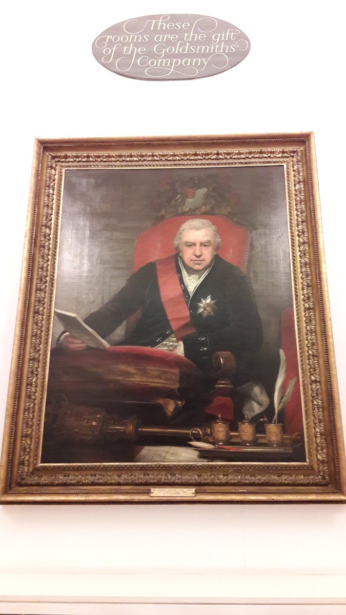 adrienneyuen's tweet photo. Got up close & personal w science legends @royalsociety! Newton's hair, Robert Hooke's Micrographia, Joseph Banks portrait #muchhistory #wow https://t.co/0WzGyrCcul
