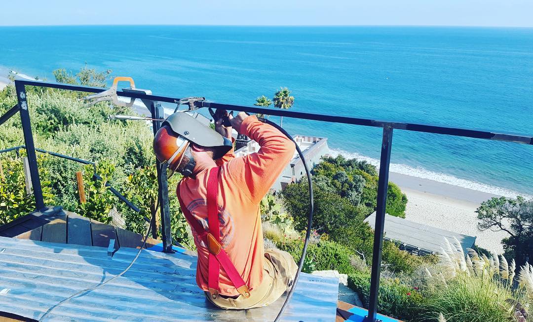 AWSHQ's tweet photo. "Nice office for the day." 📸 credit: Instagram user @swinkswelding https://t.co/Nhsj4mXDTE