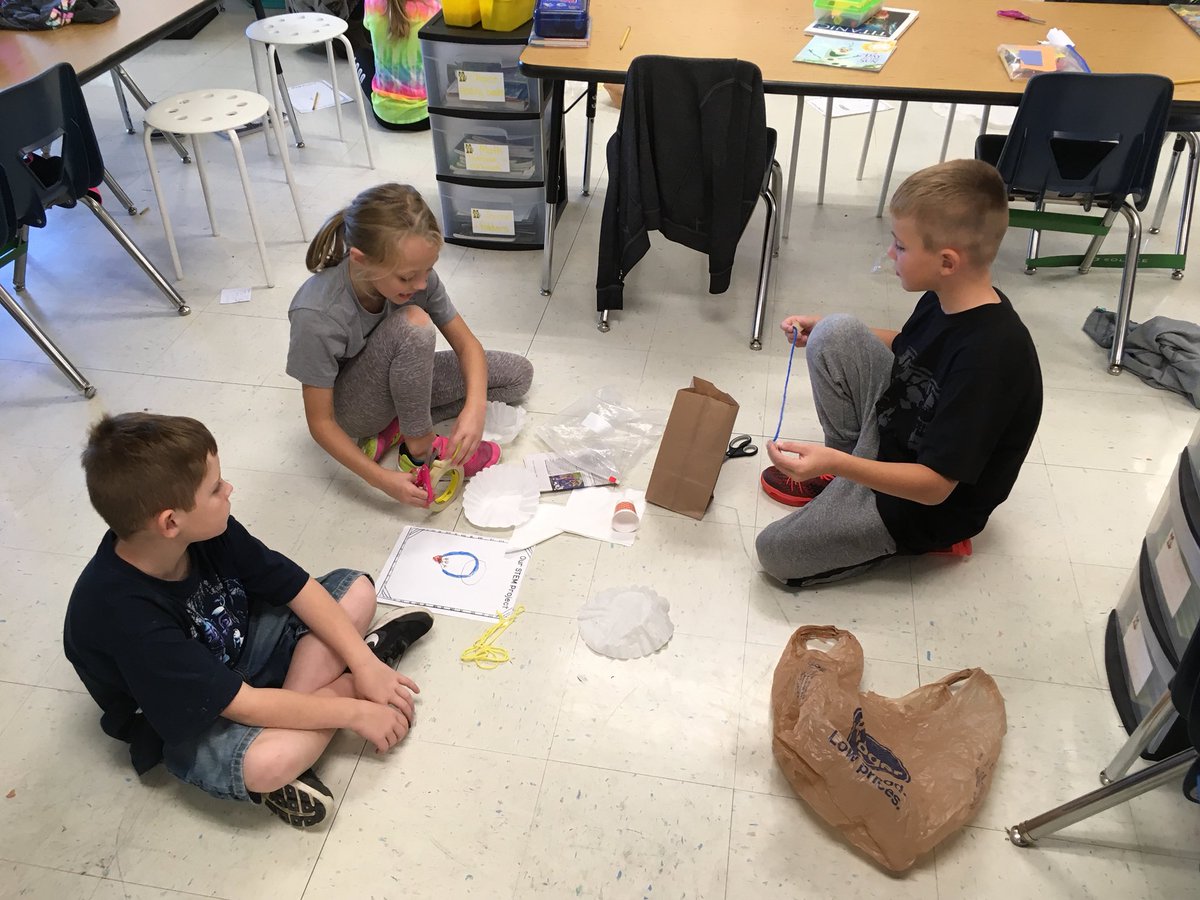 Rockinfoxes's tweet photo. STEM from guest teacher: Building a parachute for Jack #KLSDStaff #STEM @SLE knights #2ndgradeSTEM https://t.co/VxnEUoVuEu