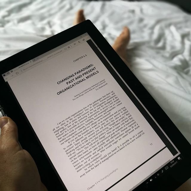 GARNIER_Willy's tweet photo. Travailler depuis son lit ? Oui !... mais avec le bon matériel 😉 Suivez l'exemple de... https://t.co/oyva6wHKDn #LenovoChampions https://t.co/RjPf4RLdgR