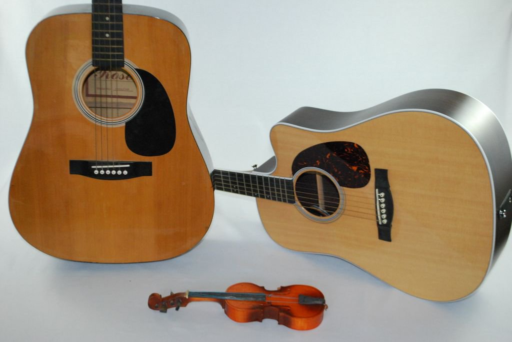 LockawayFS's tweet photo. In case you were wondering, we take store instruments of every size in our storage facilities. https://t.co/CRoJ2Iru3d https://t.co/KtRCVZgRJx