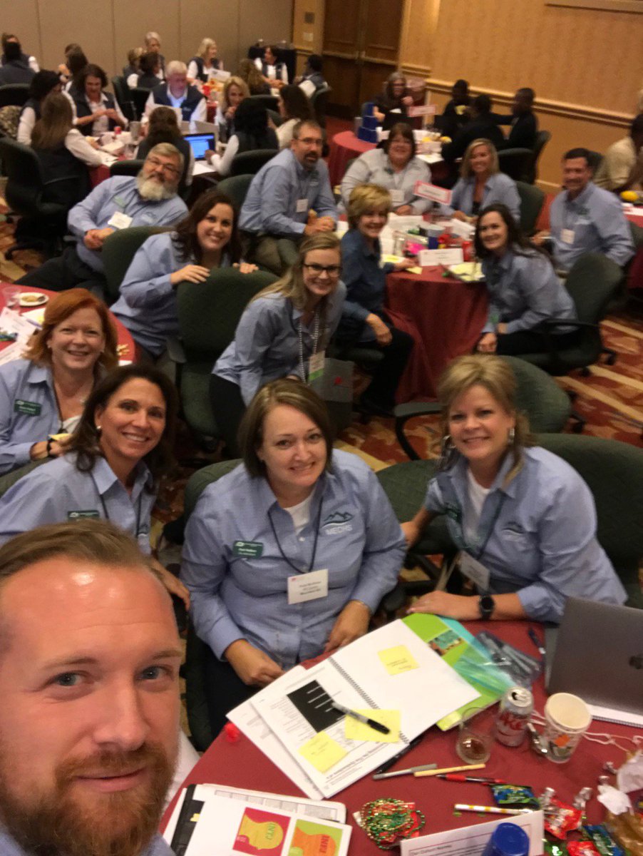 MntEdCtrHS's tweet photo. #Mountainclimbers #MECHS #BCLSQuest53 #BCLS53 #GLISI17 https://t.co/WEBz35booN