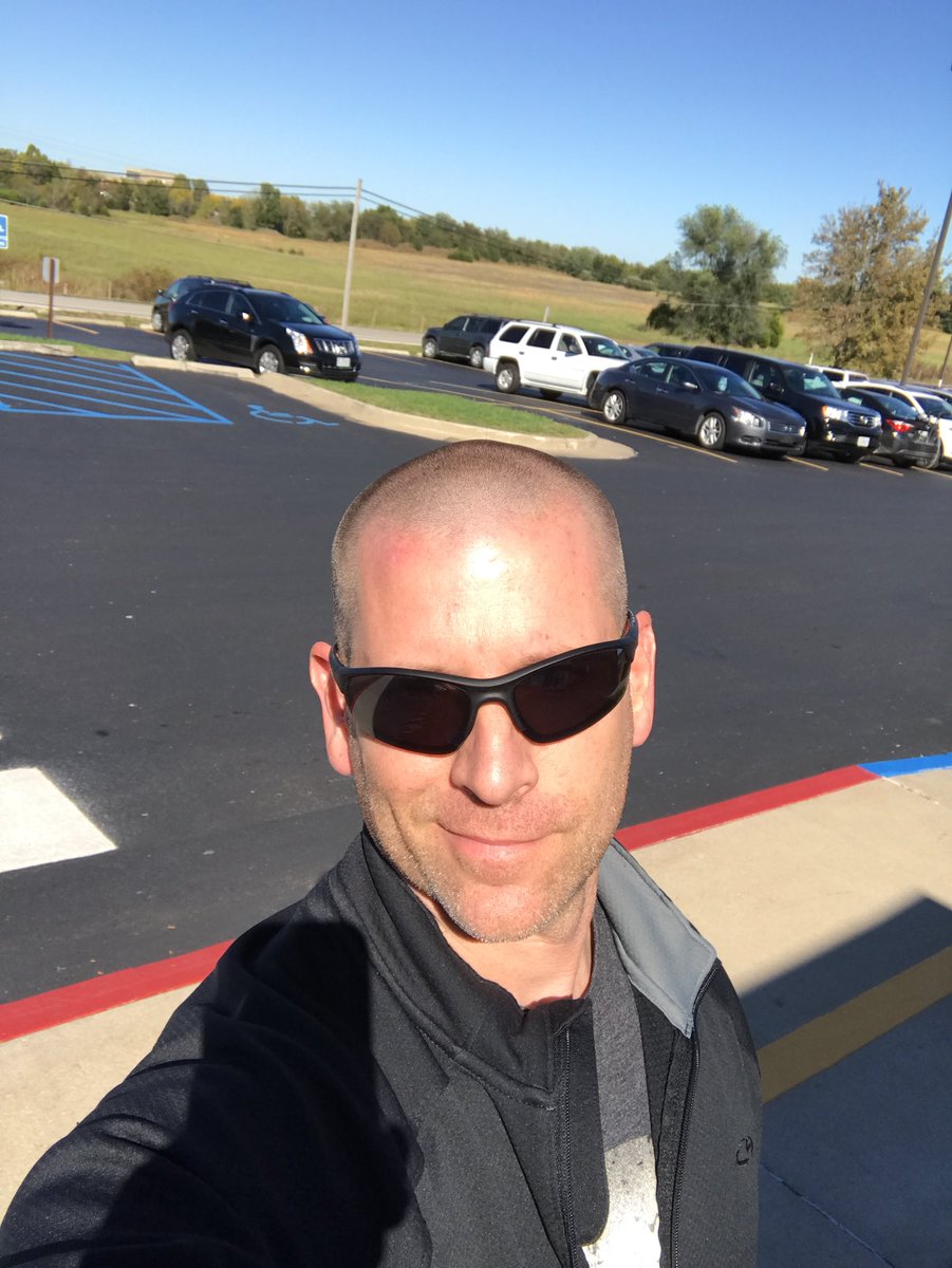 legacybryce's tweet photo. Beautiful afternoon for some @rbebears Bootcamp with @mrshowardRBE! https://t.co/E2S0E9j1Mu