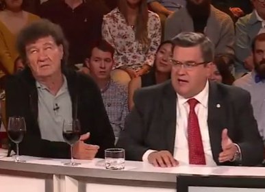 Outremondieu1's tweet photo. @christine_pm @DenisCoderre bén... https://t.co/f1PsMEtbi3