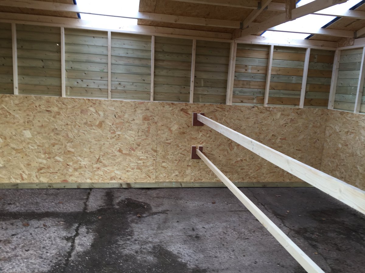 Kestreltimber's tweet photo. @bridgnorthhour1 #shoplocal #shropshire #stables #fieldshelters https://t.co/pDXXSo02vp