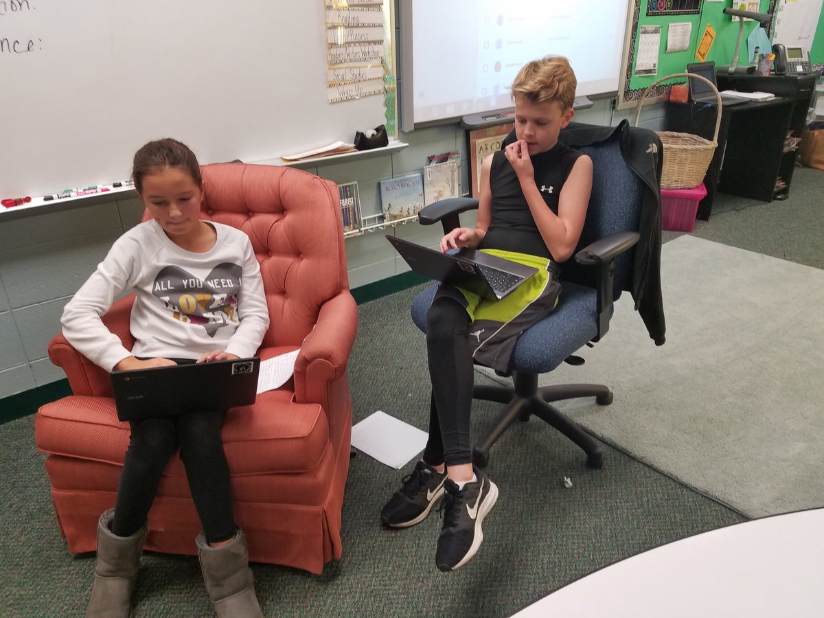 grimesm51's tweet photo. Ss in 5G working with their literacy partners to find the heart and purpose of their narratives! #ripon5th #mpqtigerway #RASDinnovate https://t.co/APENVanxzL
