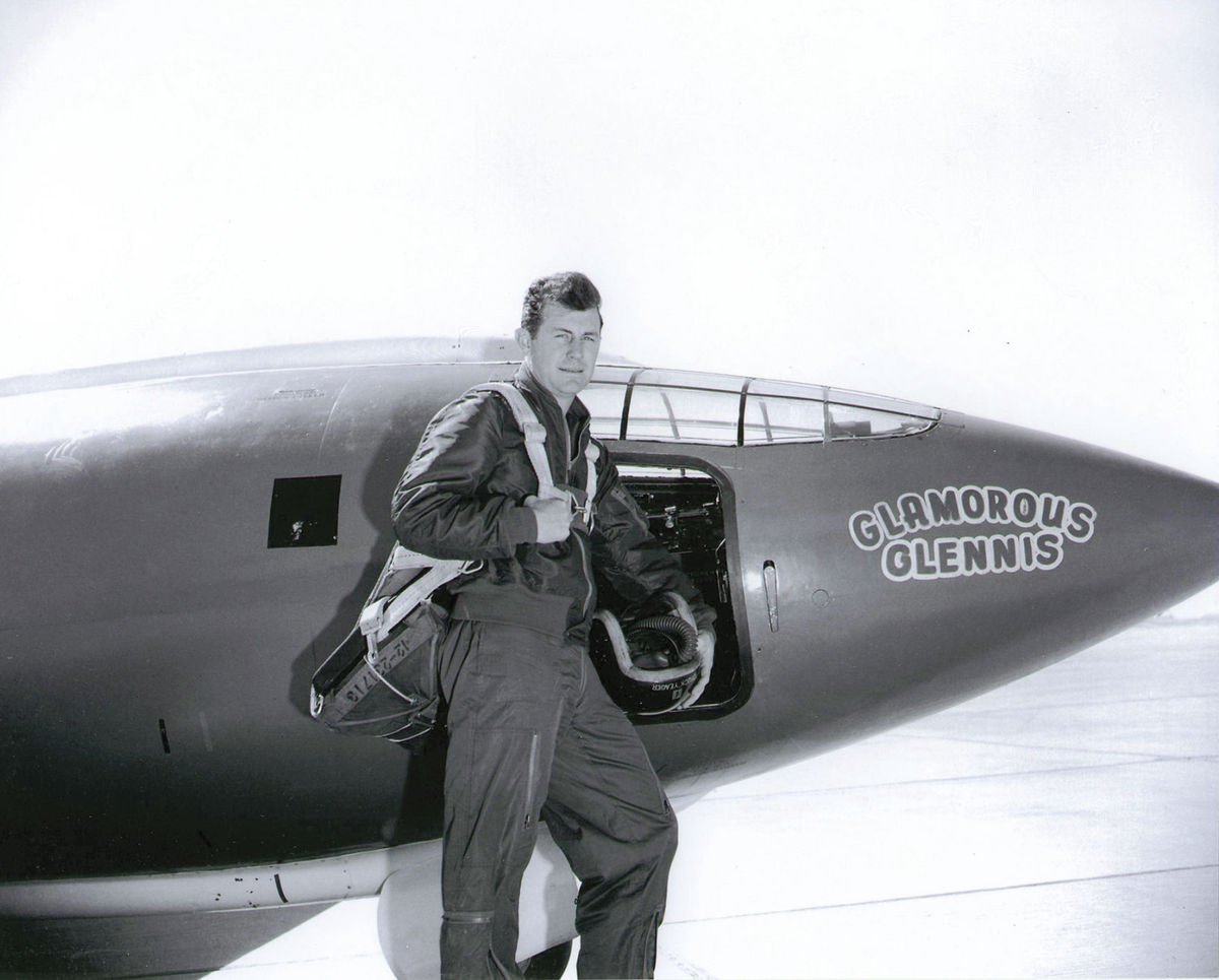 AeroSociety's tweet photo. On 14 Oct, 1947 Chuck Yeager broke the sound barrier. Listen to vintage 1979 RAeS interview w/ him #avgeek #70SSF https://t.co/VBnCNWD9w5 https://t.co/ImfBWgnuvK