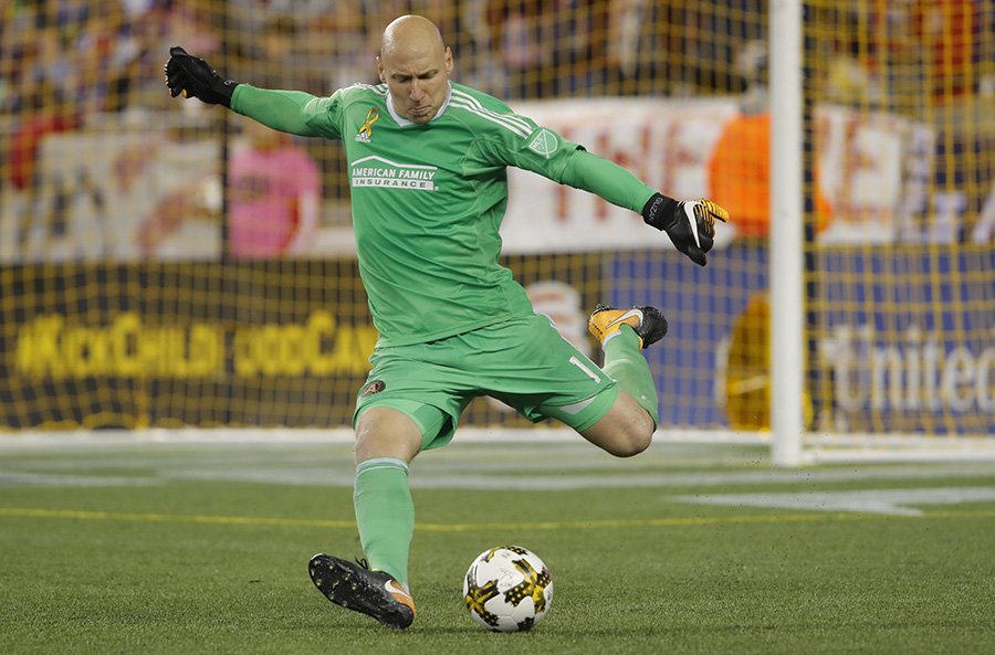 Make that 5-straight clean sheets for @bguzan!  Another $2,000 is donated to Children’s: bit.ly/2zeN7YL https://t.co/27vOouwaUg