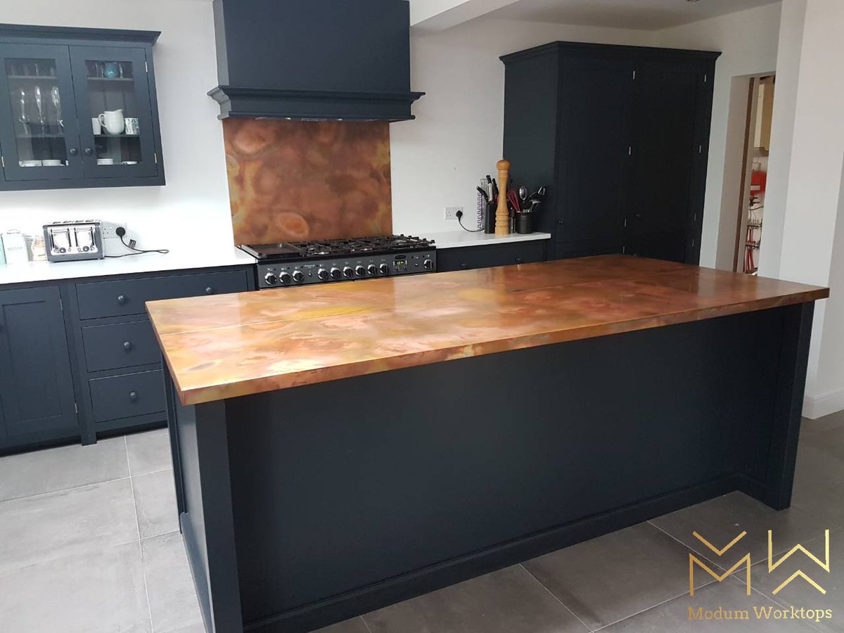 ModumWorktops's tweet photo. Perfection👍
#copperworktop #copperkitchen #bespoke #modumworktops #granddesigns #perfection https://t.co/SNPwQ4uMru