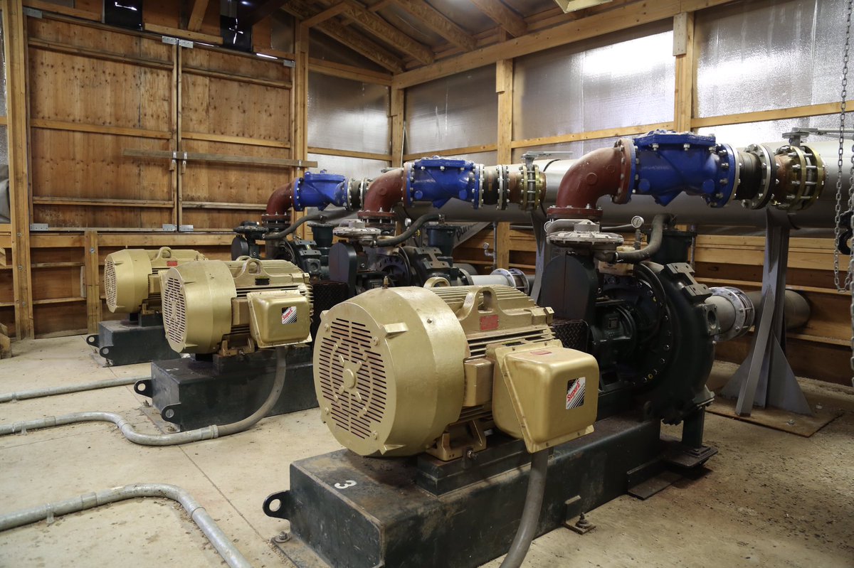 CornellPumpGuy's tweet photo. 3 125HP Cornell Pumps on a water reclaimation job in Colorado
Used to recharge aquifer & replace Irrigation water
#EfficientByDesign https://t.co/MscsxN59SD