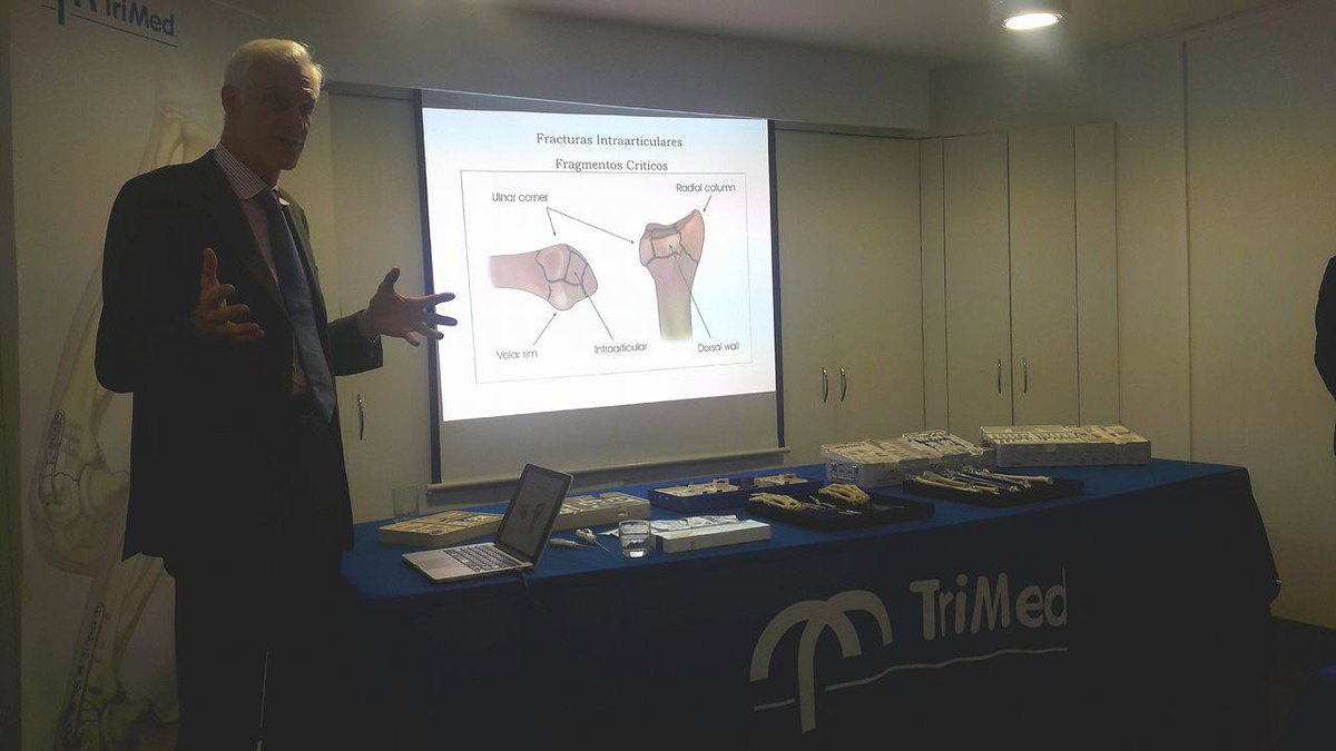 acs_chile's tweet photo. Recibimos en nuestra oficina al Dr. Michael Hausman especialista en cirugía de mano. Nos acompañan Fellows Instructores ATLS y traumatólogos https://t.co/9C8lMQo9TI