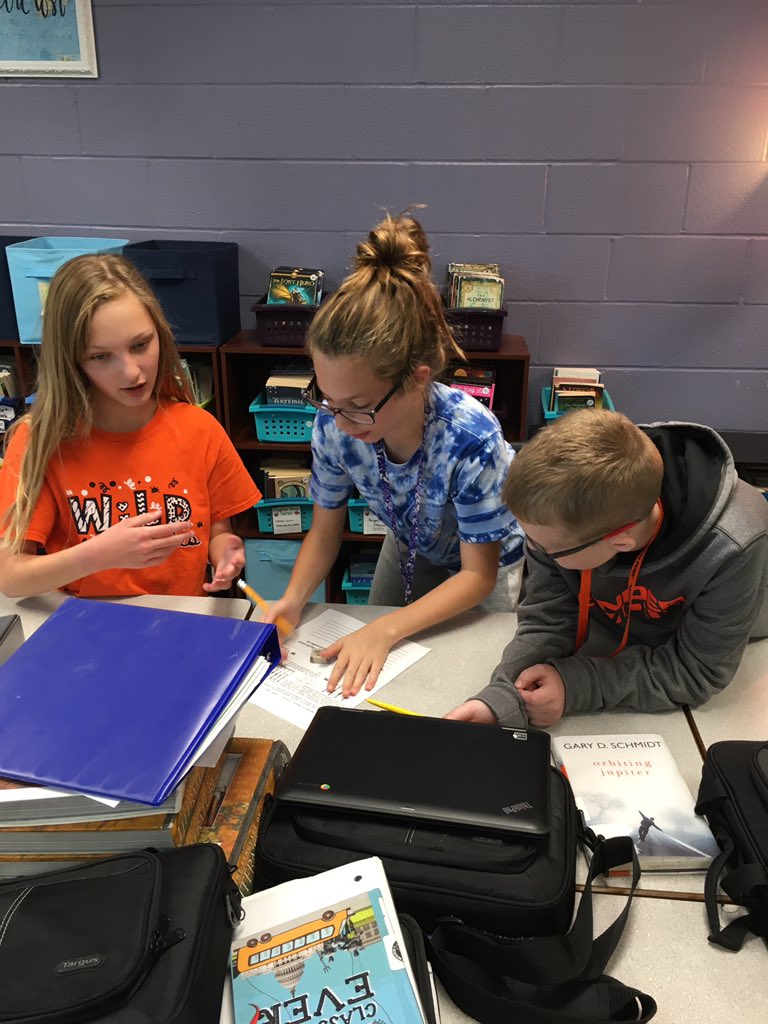 genafrench14's tweet photo. Students using their math and ELA skills to solve a CSI Investgation during Flex today. https://t.co/v5gEQgdsX6