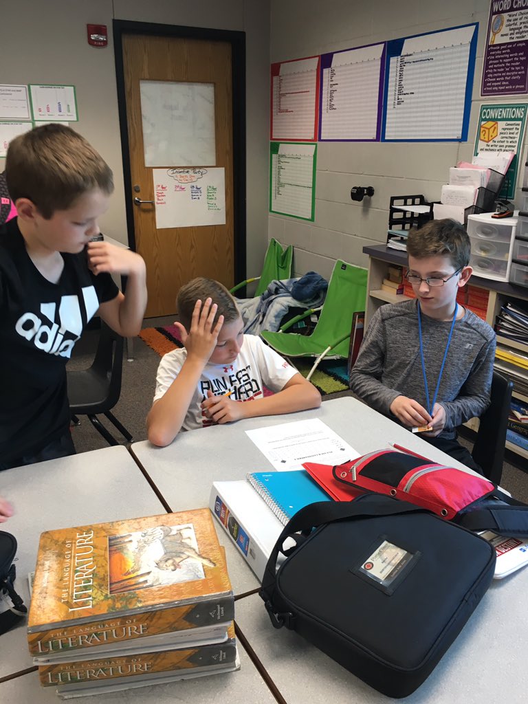 genafrench14's tweet photo. Students using their math and ELA skills to solve a CSI Investgation during Flex today. https://t.co/v5gEQgdsX6