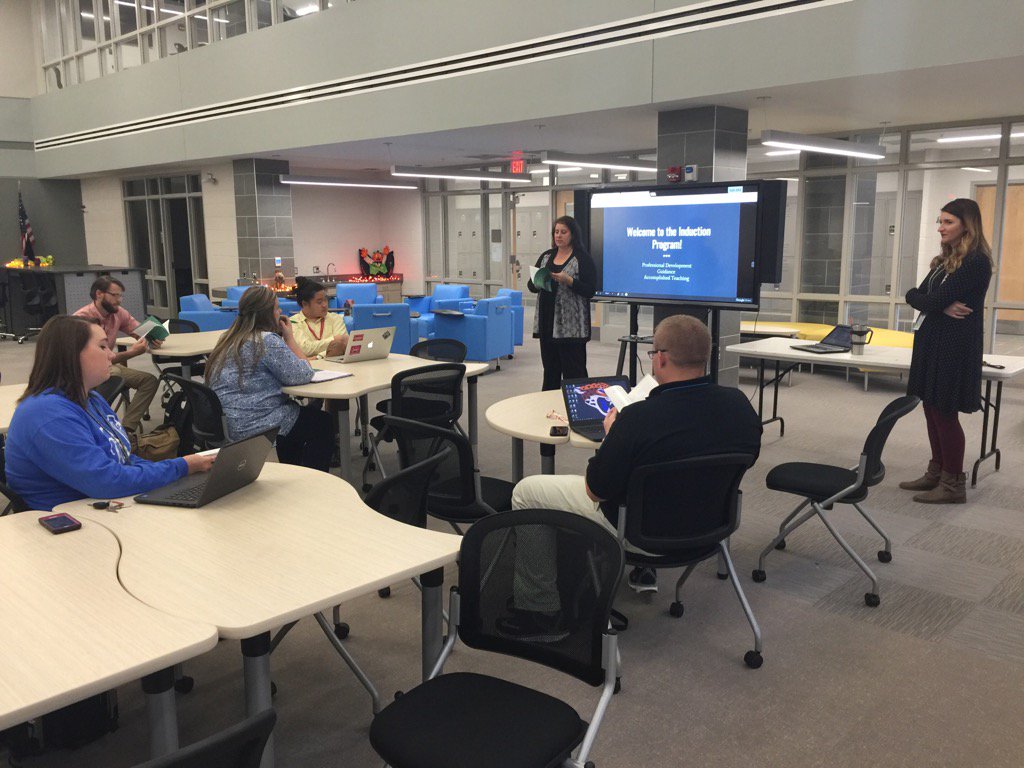 CLDeRossett's tweet photo. Collaborating with the Floyd Co Induction Program w new teachers &amp; leaders @MrsKAMckinney &amp; @ADuncan175 #fcsinspire https://t.co/PdBvLNR9Rj