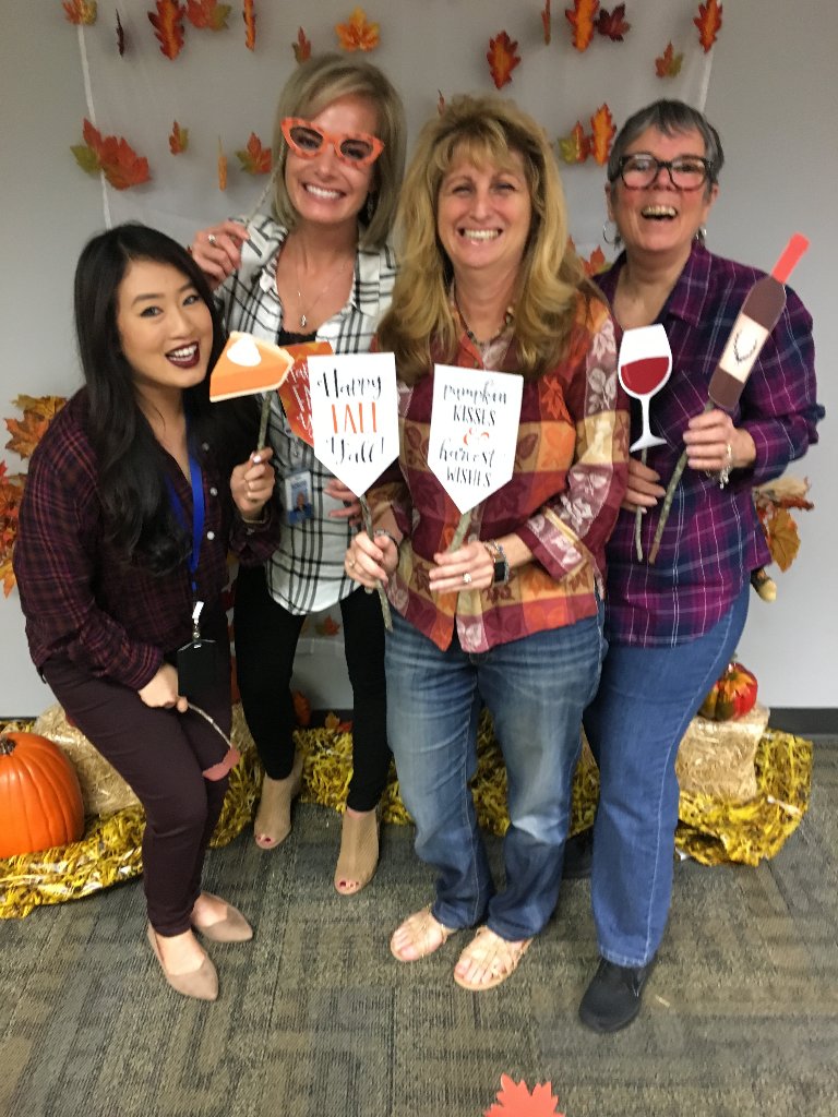 BankersInsGroup's tweet photo. Our #FunatWork Fall Festival was hosted by our underwriting team this month. It was such a blast! #FallEverything 🍁 https://t.co/q2UticXE0Y
