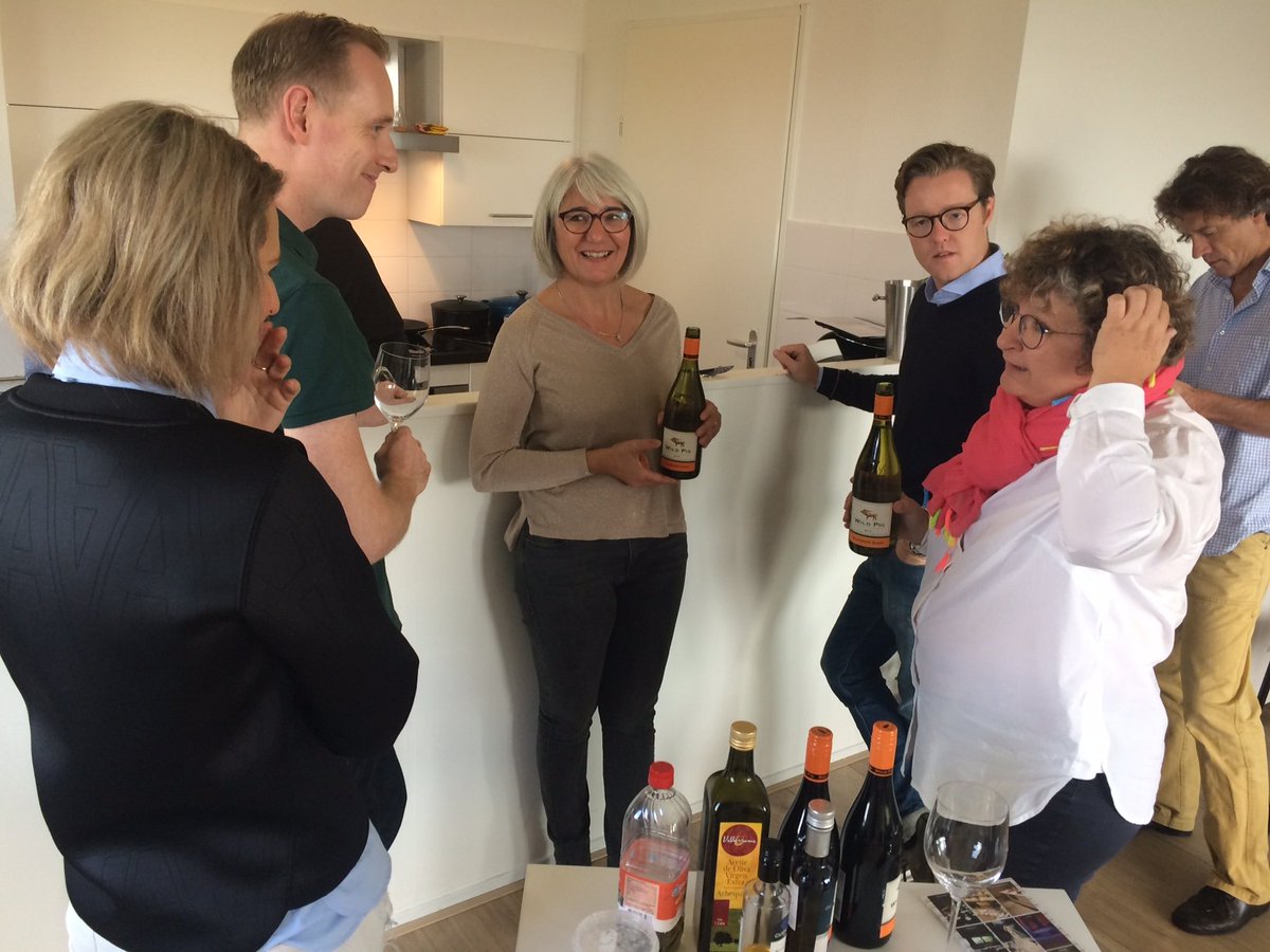 Theus de Kok, voormalig chefkok van de Echoput, gaf zaterdag een workshop Wild koken thuis bij chef Tamara! #wild #hobbychef