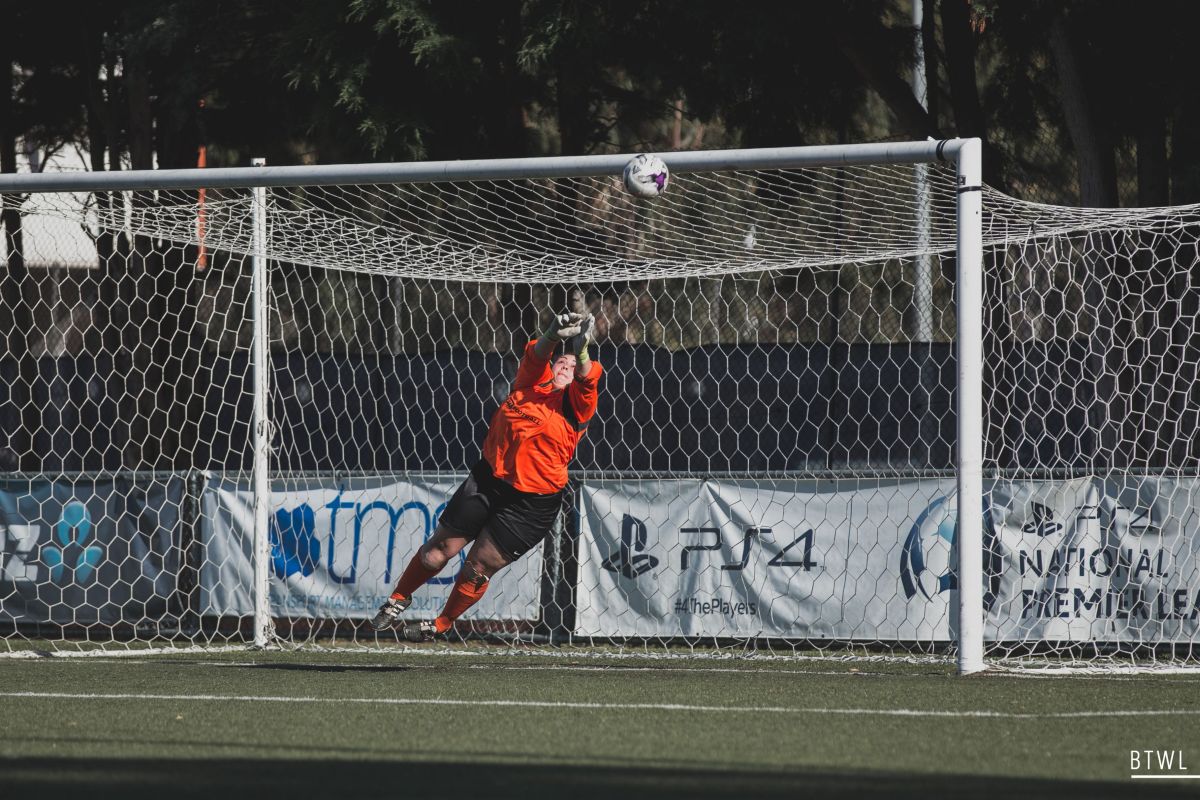 nplwvictoria's tweet photo. Last gallery of 2017! @RachelBBach 📸 ByTheWhiteLine was at the Bass Strait Cup 👉 https://t.co/xQXNqosTjo https://t.co/wL99zloyR2
