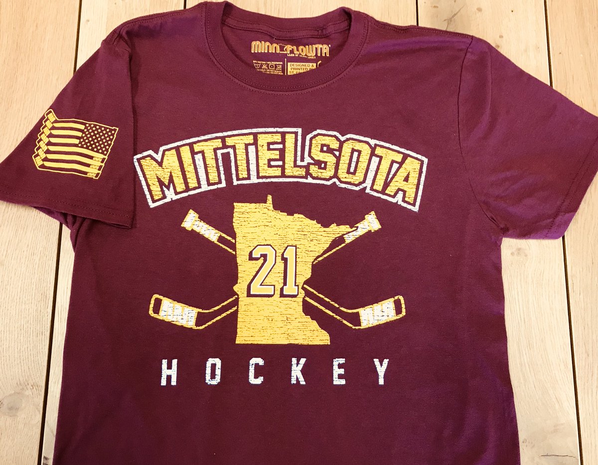 minnyflowta's tweet photo. Just in time 4 the border battle w/the UND FAWKS! Shirts in stock w/free shipping @ https://t.co/pABLXS3yam @YouthHockeyHub @gopherstate https://t.co/OPlnAlCXtA