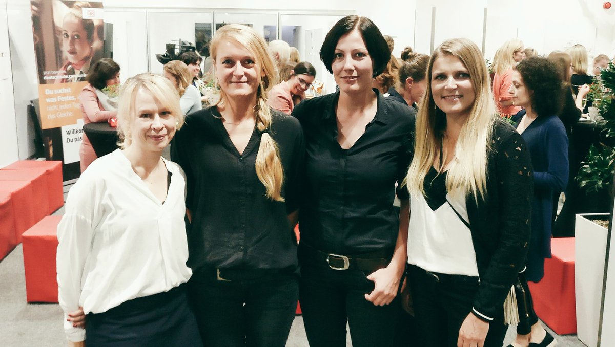 Women_Digital's tweet photo. #WIDIafterwork toll, dass ihr alle da wart vielen Dank an @monika_jung7 @PeggyKarstedt @DBKarriere für diesen aufschlussreichen Abend #widi https://t.co/oRhiLNggHq
